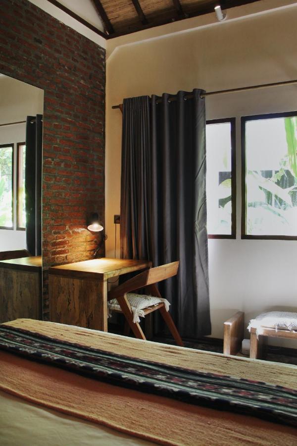 Hotel Tipsea Turtle Gili Air Esterno foto