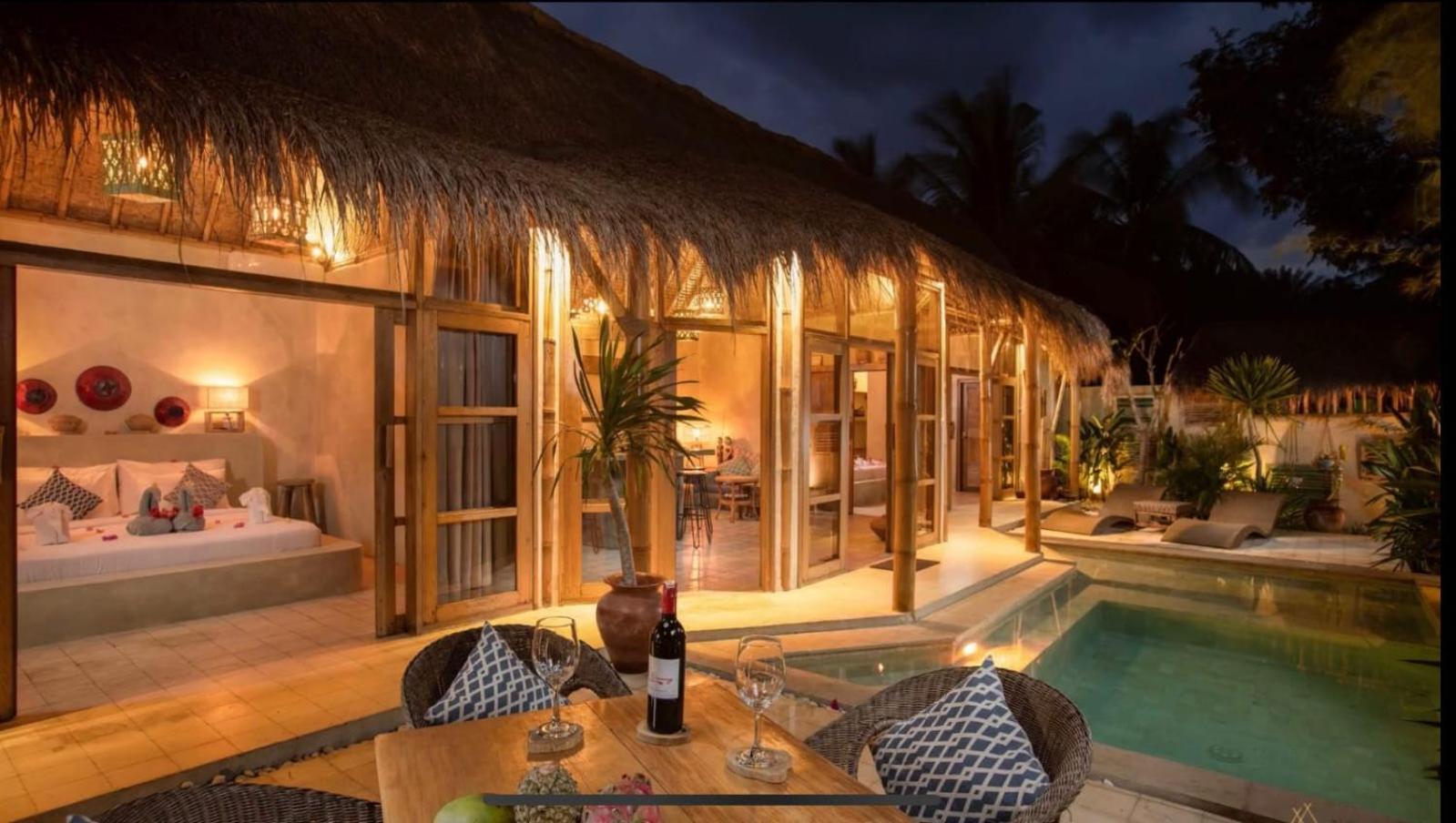 Hotel Tipsea Turtle Gili Air Esterno foto